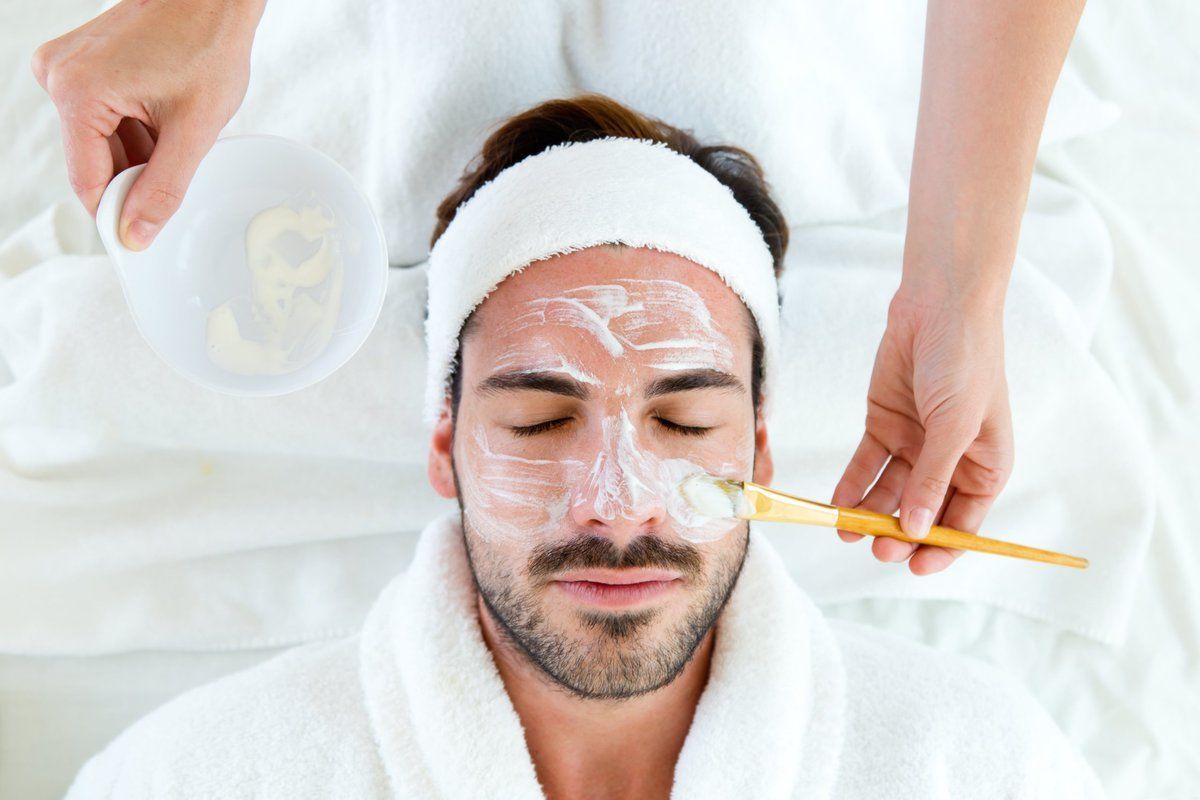 A GUIDE TO THE DIFFERENT TYPES OF FACIAL TREATMENTS: WHICH ONE IS RIGHT FOR YOU?